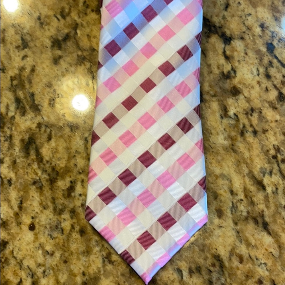 Geoffrey Beene tie